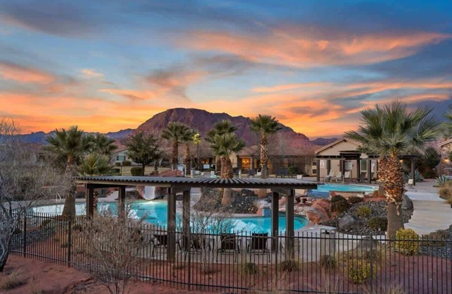 33| Poolside Retreat in St George with 3 Deck Views