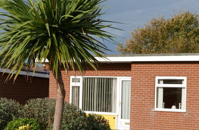 35 Siesta Mar - a holiday chalet that sleeps 4 guests in 2 bedrooms