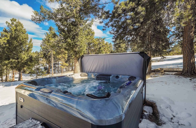 3bd Mnt Views, Hot Tub, Fire Pit, & Grill