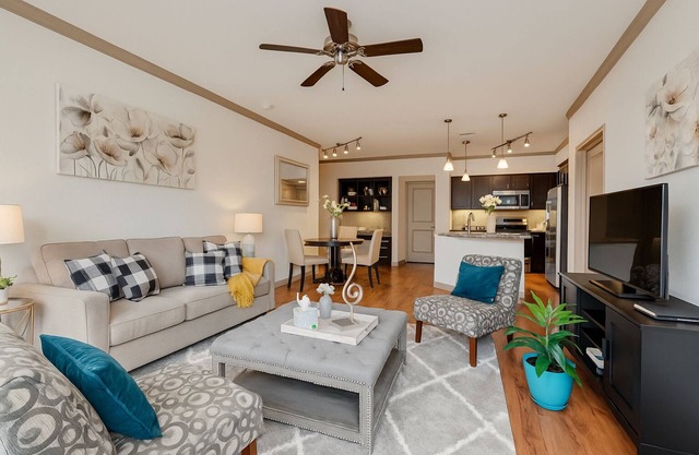 🌟 3bdrm 2bd Walk-In Shower Private Garage Inner Loop Downtown Galleria Med 🌟