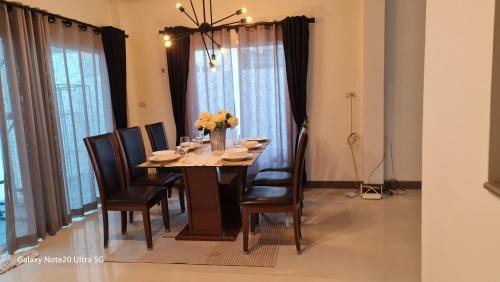 3bed3room