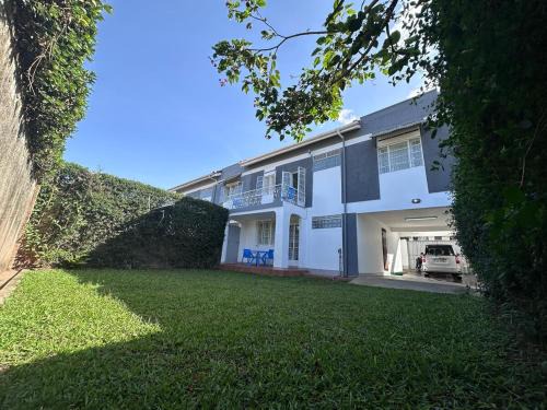 3Bedroom Hilltop Home In Muyenga