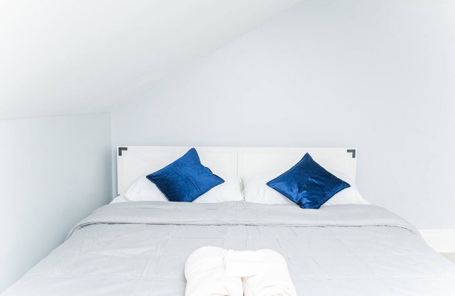 3BR in Lawrenceville, Bike Rentals, Walk to Restaurants