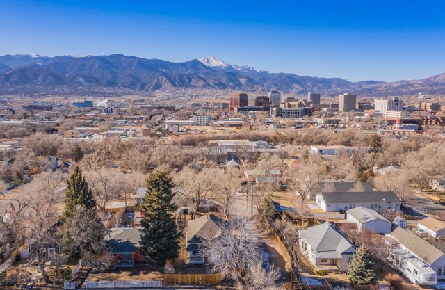 3BR MTN Viewsdowntownnext to Lake, Parks, More