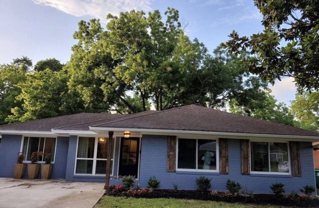 3BR Spacious luxury home! Pet friendly and only 15min to DT, MED CTR