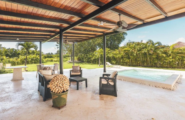 3BR villa with pool/bbq/in Green village