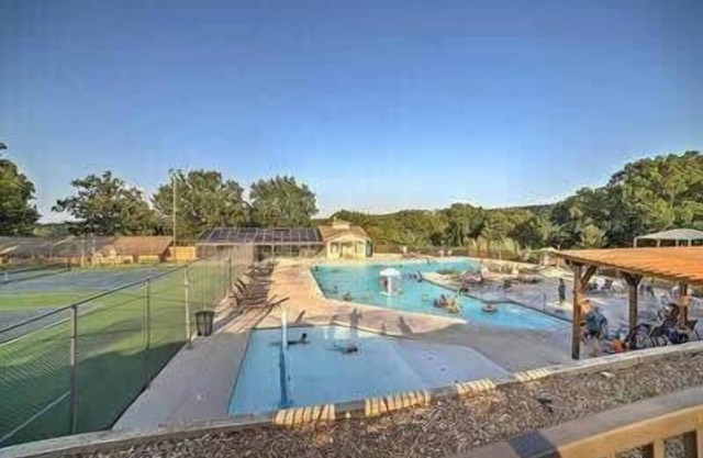 *3rd Night Free! Villa, Rare Find! Garage!