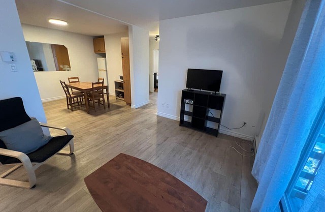 4,5 tout équipé balcon parking