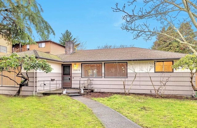 4 bed 2 bath retreat house only 12 miles from Seattle & Minutes 2 SeaTac Airport