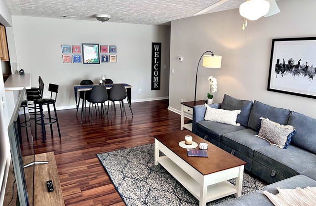 4 Bed 4 Bath Condo Near Campus!