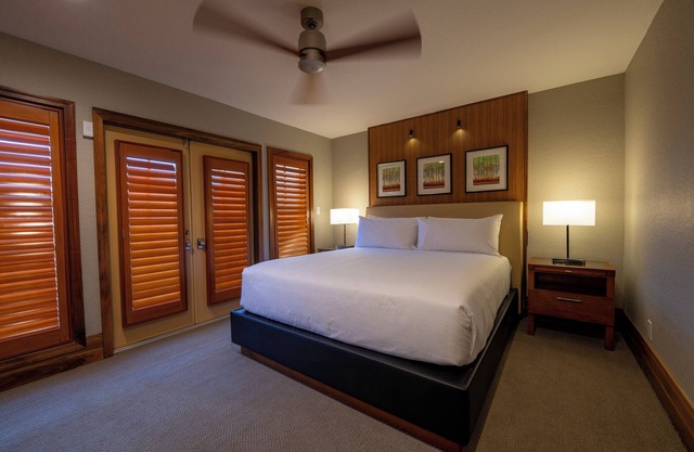 4 Bed, 4 Bath Luxury Villa with Garden View in Orlando, FL near Disney!