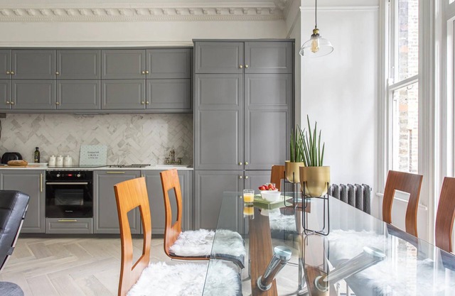 4-bed Flat in West London, Sleeps 8, 8 min to Tube