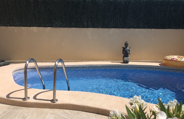 4 Bed Luxury Villa Up to 8 Adults Terraces Wifi Private Pool Daily Cleaning