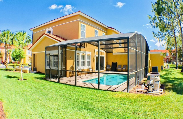 4 Bed Pool Villa at Beautiful Terra Verde Resort close to Disney and Universal