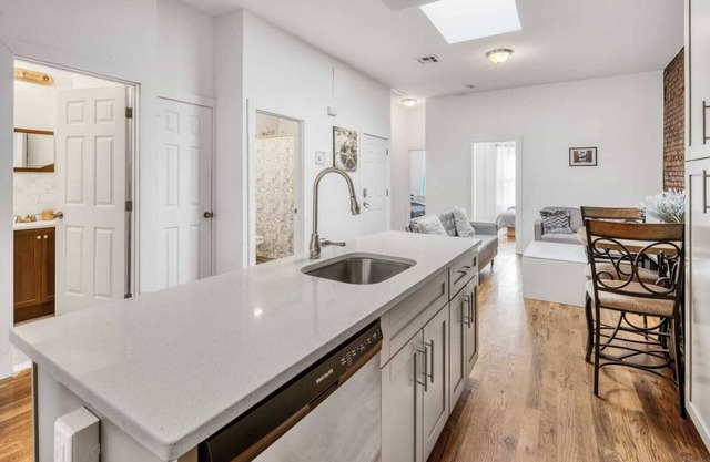 4 Bedroom 2 Bathroom Beautiful Brooklyn Apartment