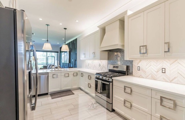4 bedroom 4 bathroom and minimum 30 day vacation rental home in Naples Florida