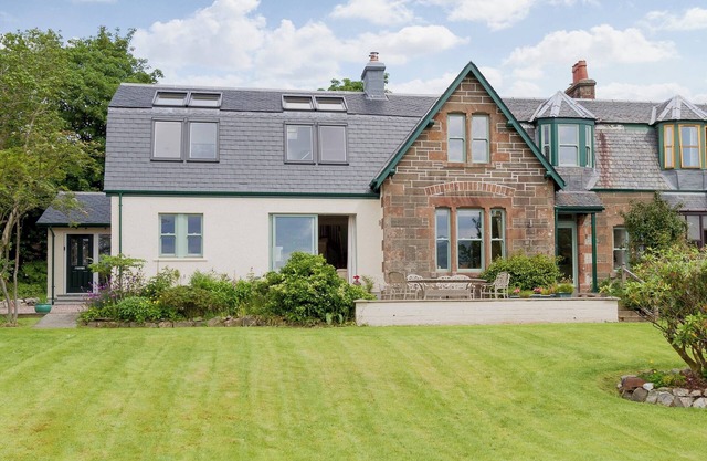 4 bedroom accommodation in Corpach, near Fort William