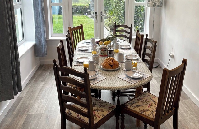 4 bedroom accommodation in Delabole, near Tintagel