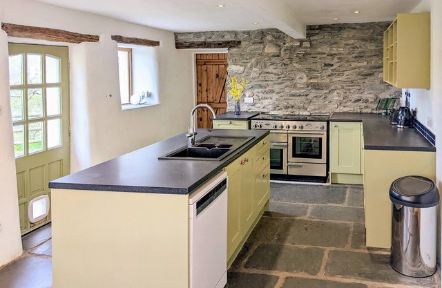 4 bedroom accommodation in Strickland Roger, near Kendal