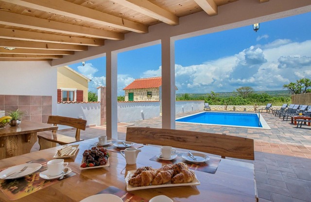 4 bedroom accommodation in Sibenik