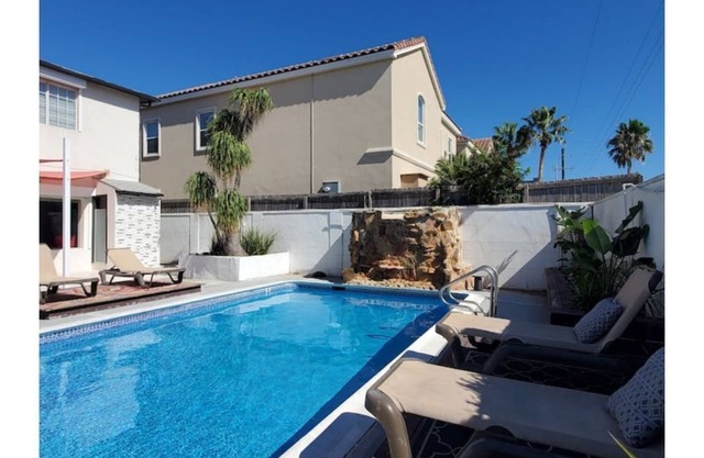 4-bedroom Aqua de Paradise Villa with PRIVATE pool