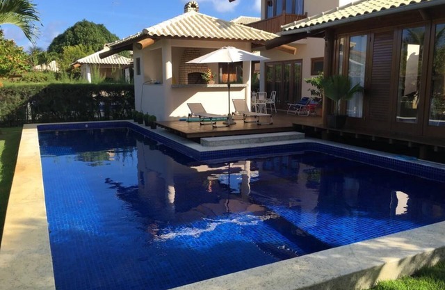 4-BEDROOM BEACH HOUSE - TROPICAL - NATURE - POOL