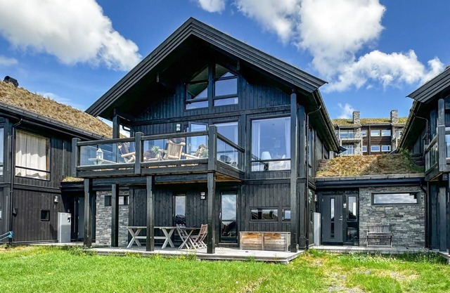 4 bedroom beautiful home in øyer