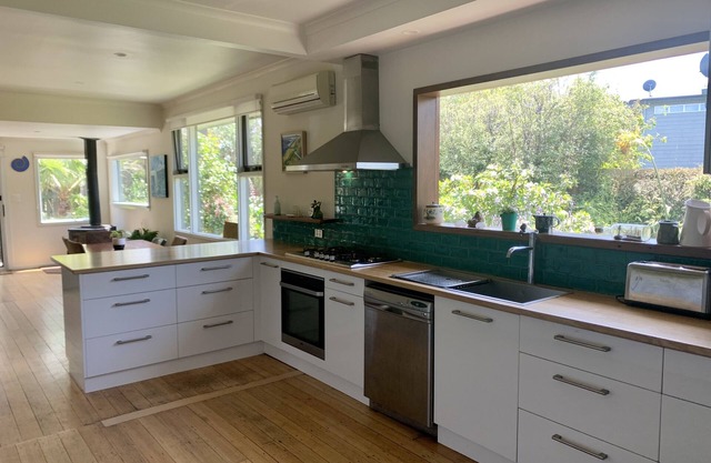 4 bedroom home with rural views close to beautiful safe family friendly beach
