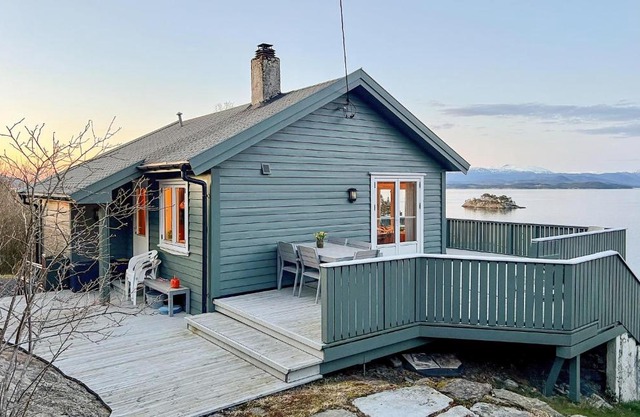 4 Bedroom Lovely Home In Bjoa