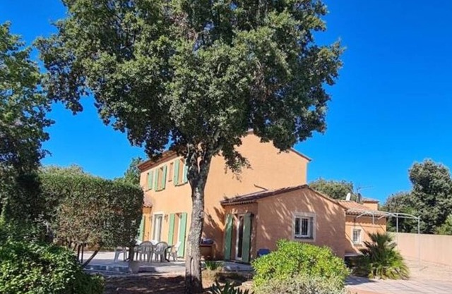 4-bedroom Provencal villa Uzes