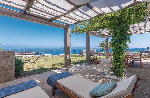 4 bedroom stunning home in Predoscica