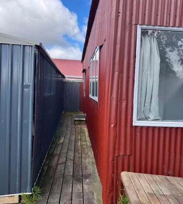 4 Beds in 2 Bedroom Garden Chalet, Rotorua
