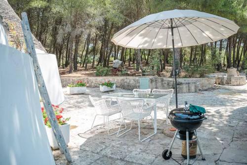 4 Camere da Letto - Trulli con Camino, Foresta e BBQ