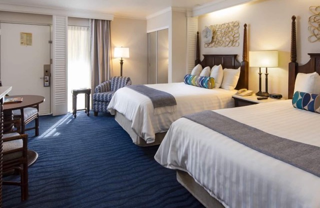 4 Family-Friendly Rooms, Beach Getaway, Parking and Onsite Pool!