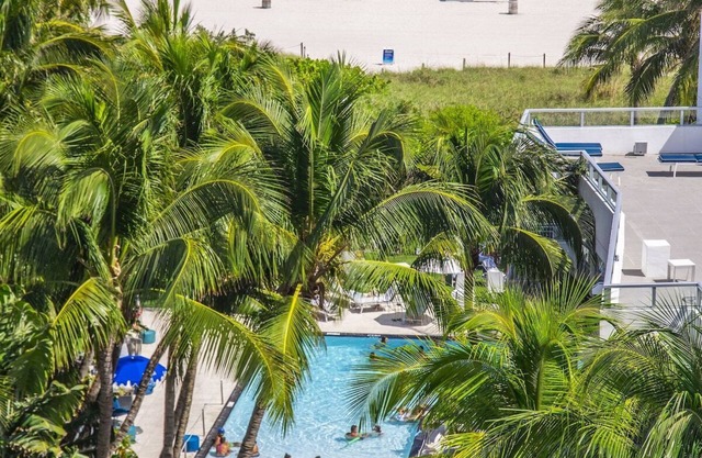4 Garden View Suites at The Sagamore Hotel South Beach, Pool and Beach Access!