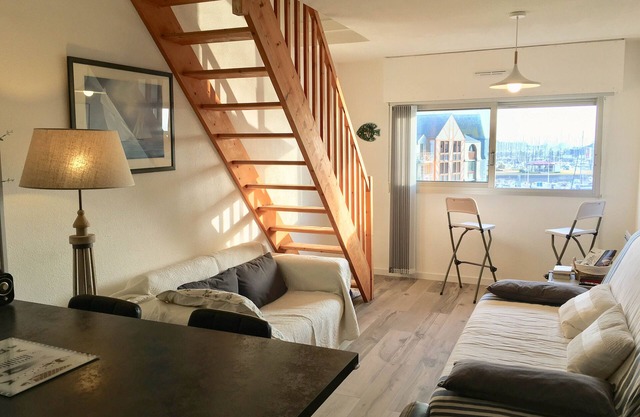 4-person apartment 5 minutes from the beach