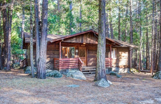 4 Pine Creek Cabin