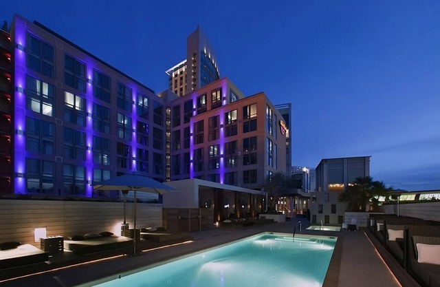 4 Suites at Hard Rock Hotel San Diego, Sun And Music at Rooftop Pool!