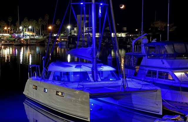 40 ft Catamaran Boatel w view in Ventura Harbor, Sleeps 6