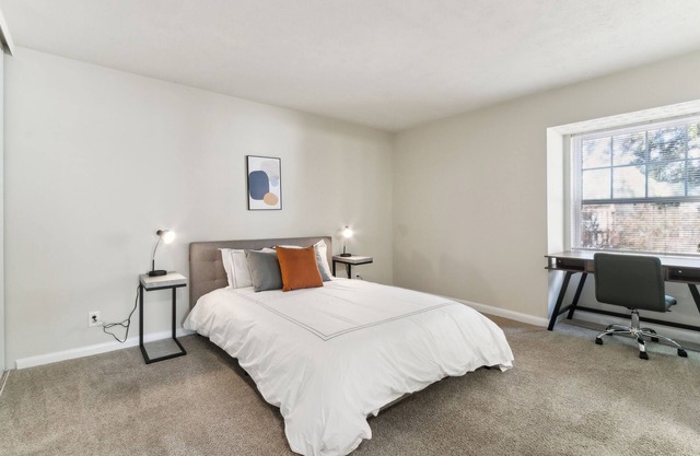 400 Winchester 2 Bed 2 Bath Newly Furnished