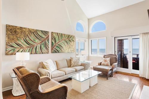 4431 Windswept Villa by Akers Ellis Rentals