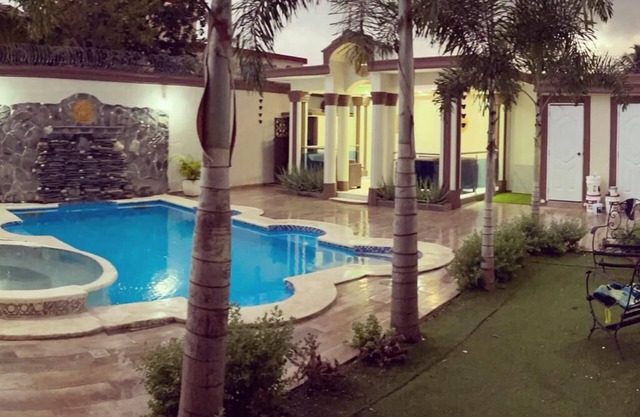 4BDR-FAMILY-POOL-BILLAR