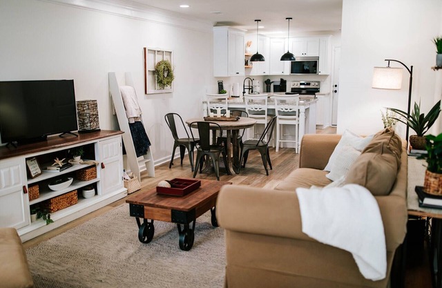 4BR Game Day Escape by MHM Luxury Properties