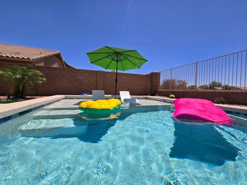 4BR House with Heated Pool