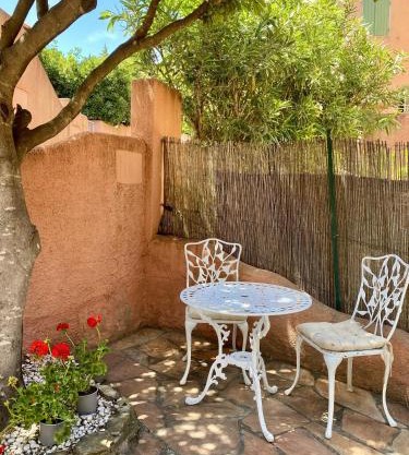 4CAM35 Villa dans résidence avec piscine Collioure