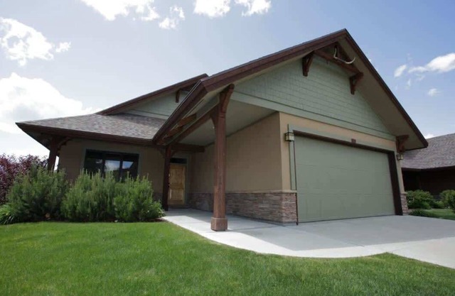 5 bdr 3ba Great House! Great Value! Resort FUN!