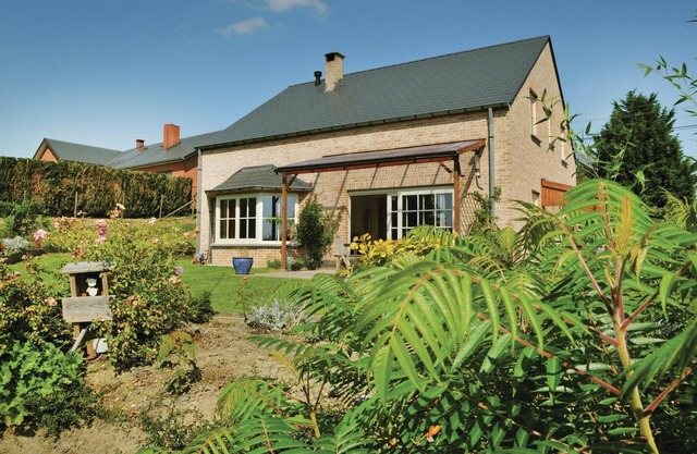 5 bedroom accommodation in Somme-Leuze