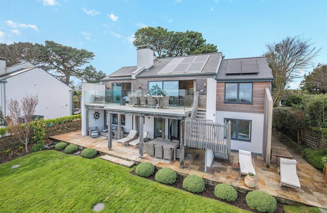 5 bedroom accommodation in St Mawes, near Truro