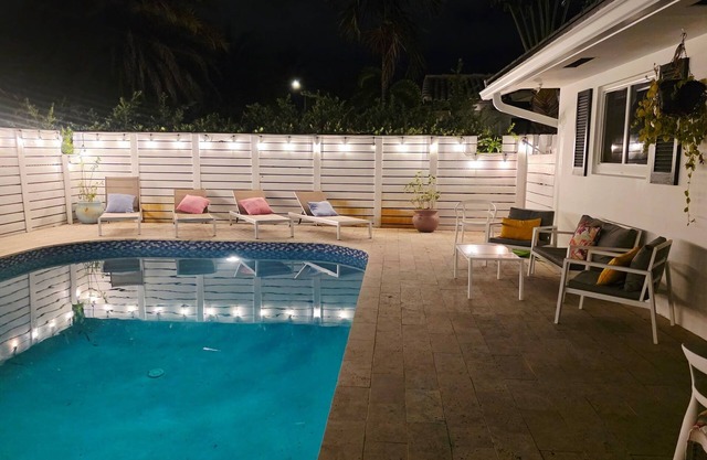 5-bedroom in Fort Lauderdale! Heated Salt water pool w endless amenities