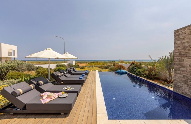 5 Bedroom Seafront Villa